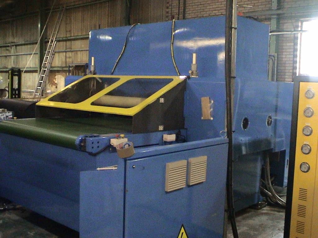 Troqueladora-industrial-maquina